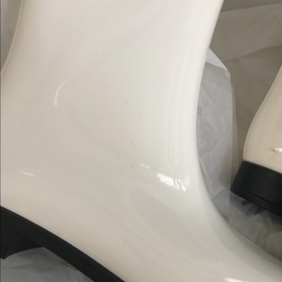Chanel 19C Ivory White Black CC Logo PVC B… - Picture 9 of 11
